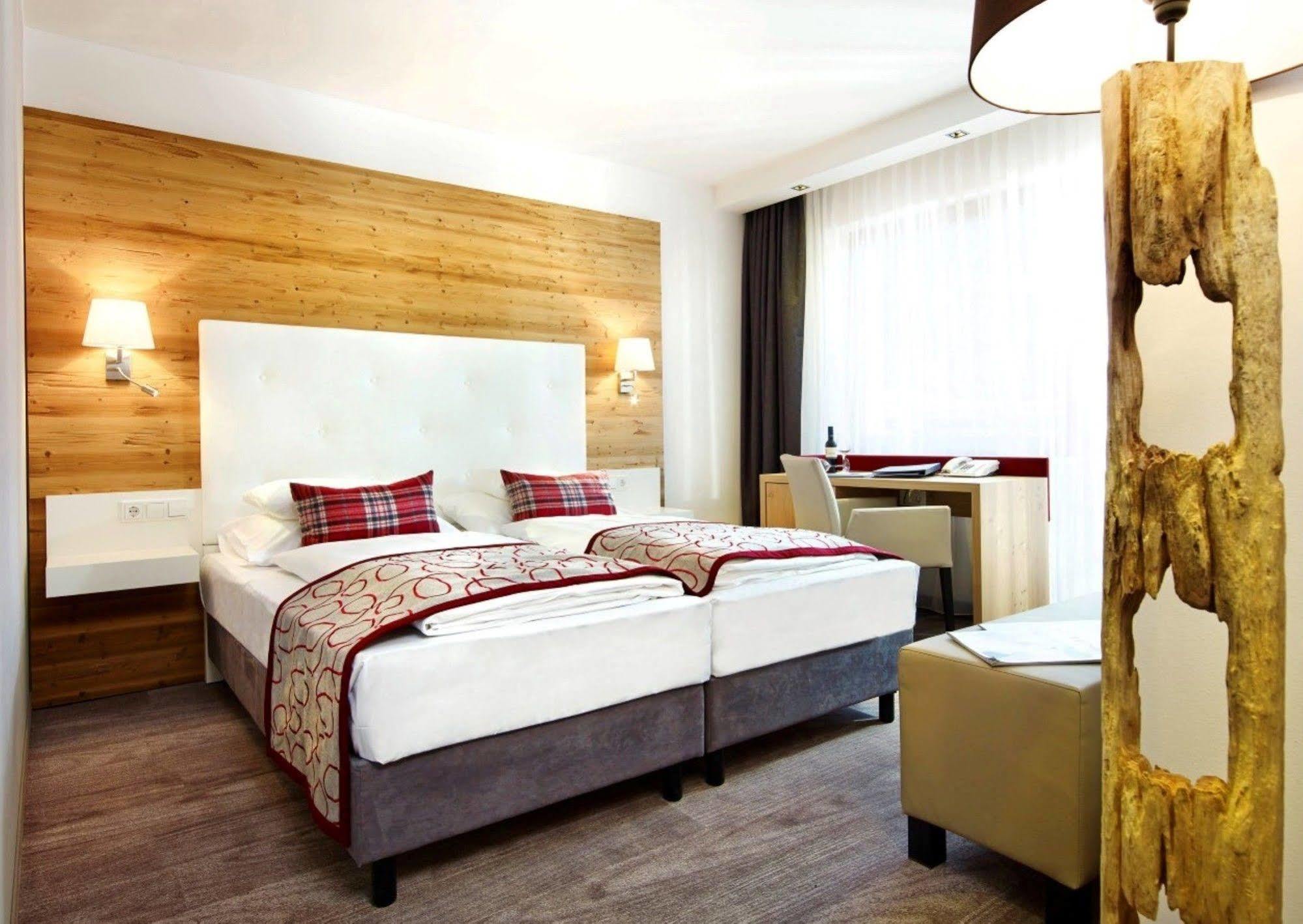 Hotel Ritzlerhof - Adults Only Sautens Kültér fotó